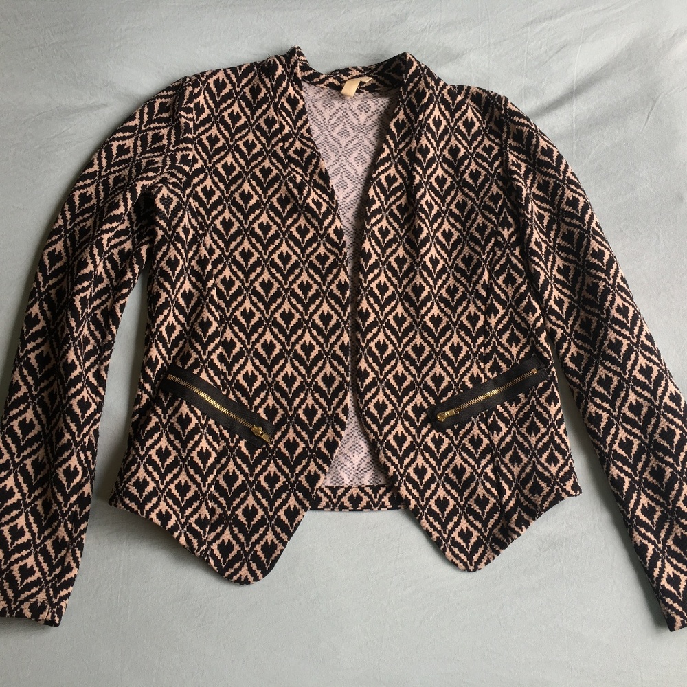 Cute Cream & Black Lightweight Blazer